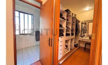 GRAN CASA EN VENTA 7 DORMS, LOS TRAPENSES