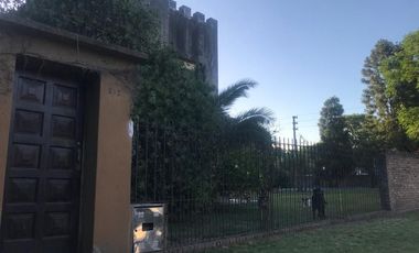 Excelente casa quinta en venta ubicada en Pres. Sarmiento 537 - Longchamps