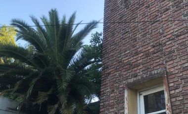 Excelente casa quinta en venta ubicada en Pres. Sarmiento 537 - Longchamps