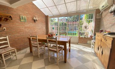 Martinez Chalet Excelente Constr/y Estilo (Prox. Zona Comercial, Bancos, Unicenter)