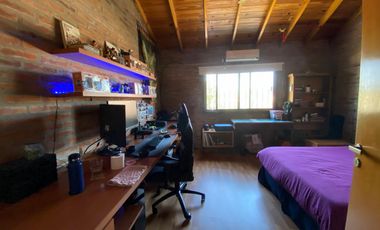 Martinez Chalet Excelente Constr/y Estilo (Prox. Zona Comercial, Bancos, Unicenter)