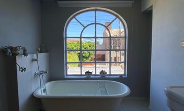 Martinez Chalet Excelente Constr/y Estilo (Prox. Zona Comercial, Bancos, Unicenter)