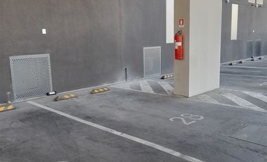 Estacionamiento en Venta en Sector Tuqui, Avenida Peñafiel