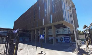 Estacionamiento en Venta en Sector Tuqui, Avenida Peñafiel