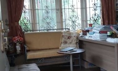 MURAH Rumah Cantik Sutorejo FREE Perabot dkt Mulyosari Pakuwon City Babatan