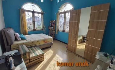 MURAH Rumah Cantik Sutorejo FREE Perabot dkt Mulyosari Pakuwon City Babatan