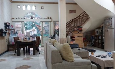 MURAH Rumah Cantik Sutorejo FREE Perabot dkt Mulyosari Pakuwon City Babatan