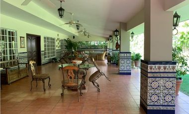 VENDO HERMOSA CASA COSTA DEL ESTE