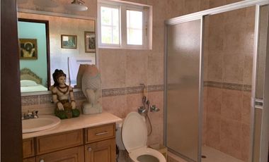 VENDO HERMOSA CASA COSTA DEL ESTE