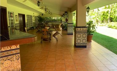 VENDO HERMOSA CASA COSTA DEL ESTE