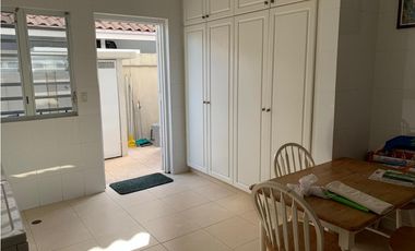 VENDO HERMOSA CASA COSTA DEL ESTE