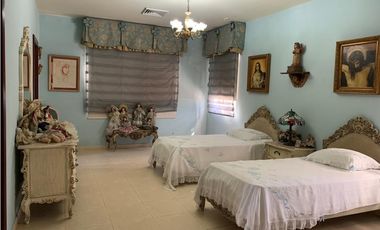 VENDO HERMOSA CASA COSTA DEL ESTE