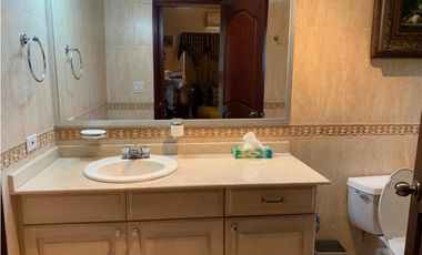 VENDO HERMOSA CASA COSTA DEL ESTE