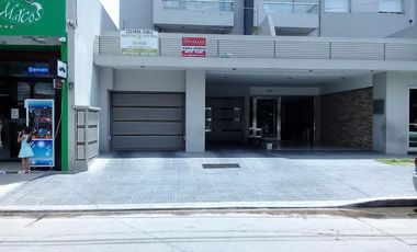 Excelente cochera ubicada en el centro de Castelar