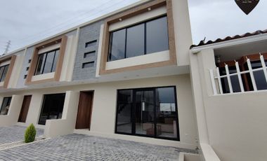 Villa Casa Edificio de venta en Charasol-condominio el Altor – código:20666