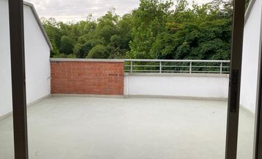 casa en venta en avenida sur. Cod V653