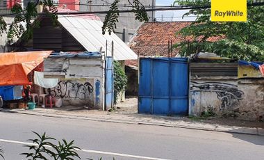 Gudang Dijual Lokasi Sangat Strategis di Jl. Banyu Urip, Surabaya