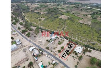🌄✨ ¡Descubre tu refugio ideal! Te presentamos un **amplio terreno de 1726 m²** en El Molino, justo al filo de la carretera a Curumuy y con una especta
