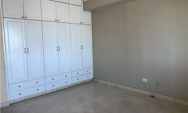 Se VENDE Apto en PH Vista Marina - Ave Balboa