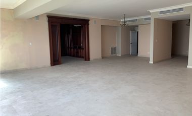 Se VENDE Apto en PH Vista Marina - Ave Balboa