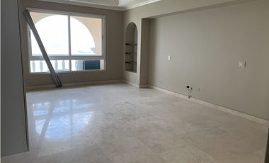Se VENDE Apto en PH Vista Marina - Ave Balboa