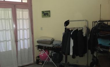 Casa PH en venta en Villa Dominico