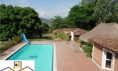 Fincas de Recreo en  Alquiler en  San Jerónimo  Antioquia