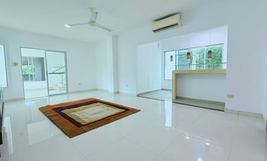 casa en venta en salgar. Cod V77