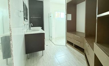 casa en venta en salgar. Cod V77