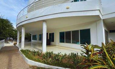 casa en venta en salgar. Cod V77