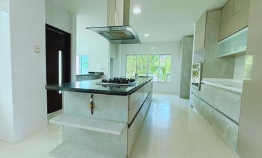 casa en venta en salgar. Cod V77