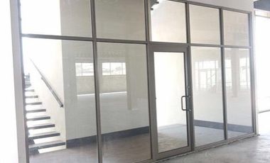 RENTA LOCAL COMERCIAL CUMBRES ELITE