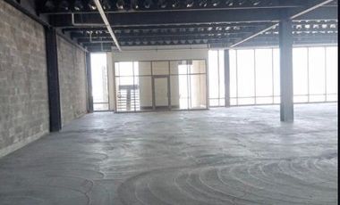 RENTA LOCAL COMERCIAL CUMBRES ELITE