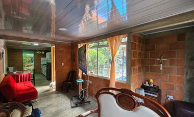 casa en arriendo en la buitrera. Cod A9190448