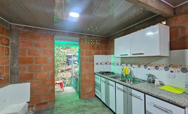 casa en arriendo en la buitrera. Cod A9190448