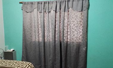 Casa Americana en VENTA con Galpón, Depósito o Taller en su fondo en Barrio Almafuerte de Glew.