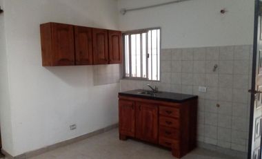 OFERTA  Casa grande para dos familias en VENTA en Burzaco, cerca delClub Pucará y Supermercado Changomas