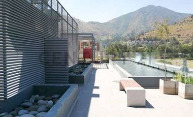 SE VENDE OF. AMOBLADA DE 2 PISOS EN C. EMPRESARIAL