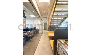 SE VENDE OF. AMOBLADA DE 2 PISOS EN C. EMPRESARIAL