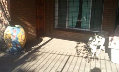Chalet en venta en Bernal Centro