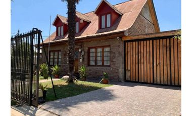 CASA EN VENTA GRAN TERRENO Y EXCELENTE UBICACIÓN