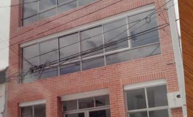 edificio en arriendo en libertadores. Cod A5678771