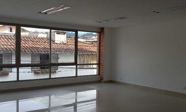 edificio en arriendo en libertadores. Cod A5678771