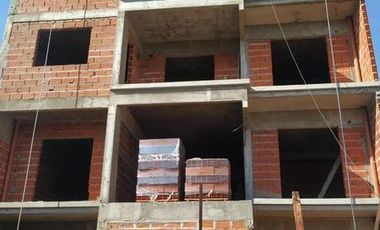 DEPARTAMENTO DE 1 Y 2 AMB. EN POZO