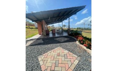 Proyecto de Montaña / Terrenos y Casas