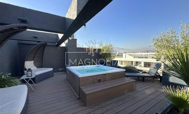 Penthouse Dúplex amoblado con hot tub y terraza privada