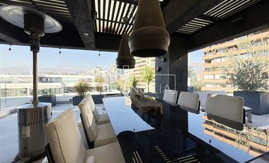 Penthouse Dúplex amoblado con hot tub y terraza privada