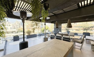 Penthouse Dúplex amoblado con hot tub y terraza privada