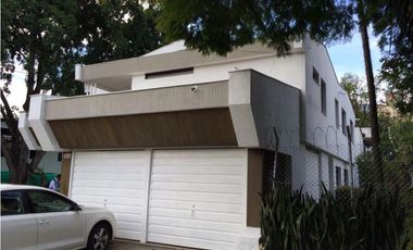 Casa La Aguacatala para inversionista, rentabilidad del 0.5%