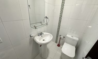 apartamento en arriendo/venta en el porvenir. Cod V105438